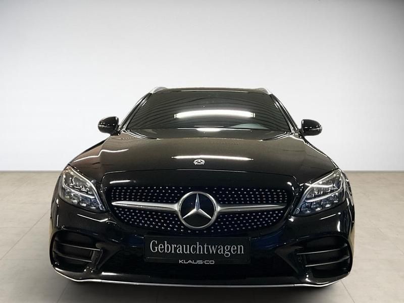 Gebraucht Mercedes C200 AMG 159 PS (116 kW) 2020 Unilack schwarz Kombi