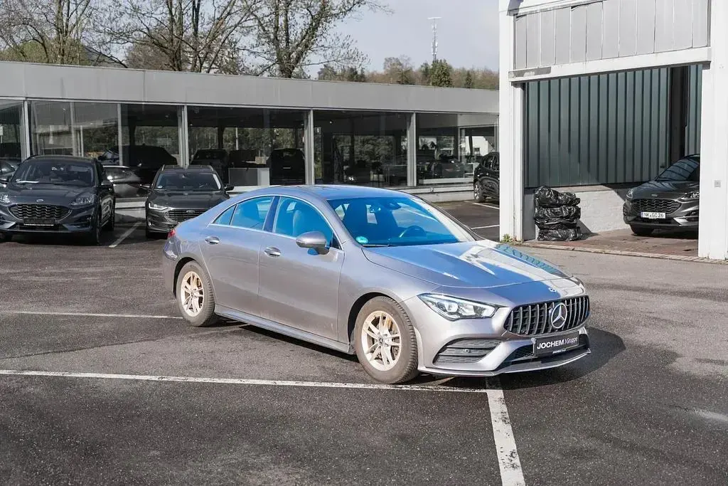 Gebraucht Mercedes CLA180 AMG line 136 PS (100 kW) 2020 Grau Coupé