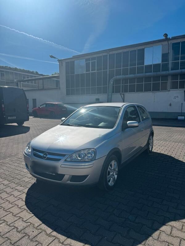 Silber Gebraucht 2006 Opel Corsa Cosmo Kleinwagen | 2.450 € (Guter Preis) - Bild 1/4