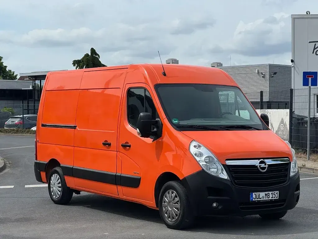 Gebraucht Opel Movano 125 PS (91 kW) 2015 Orange Van / Kleinbus