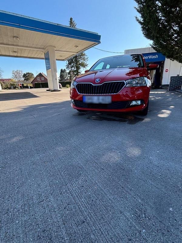 Gebraucht Skoda Fabia Cool Plus 75 PS (55 kW) 2019 Rot Kleinwagen