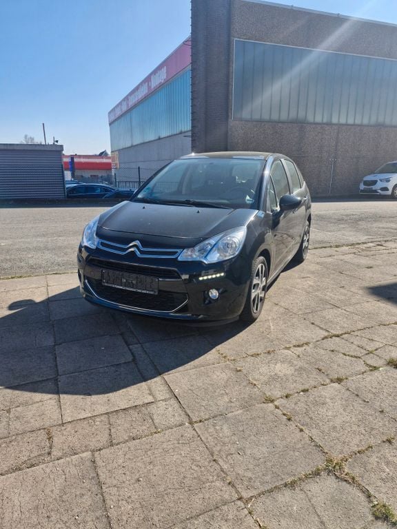 Schwarz Gebraucht 2016 Citroën C3 SELECTION Kleinwagen | 6.200 € (Guter Preis) - Bild 1/4