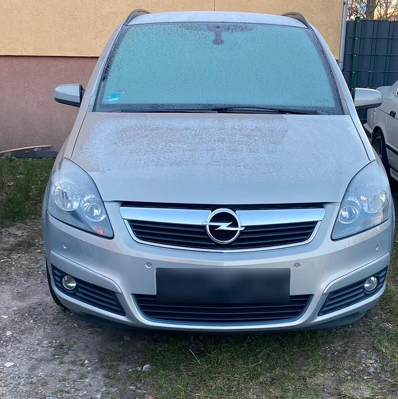 Gebraucht Opel Zafira 103 PS (75 kW) 2006 Andere farben Van / Kleinbus