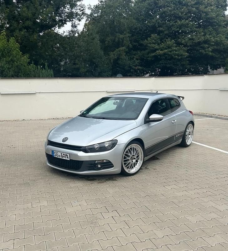 Silber Gebraucht 2010 VW Scirocco Coupé | 7.000 € (Guter Preis) - Bild 1/4