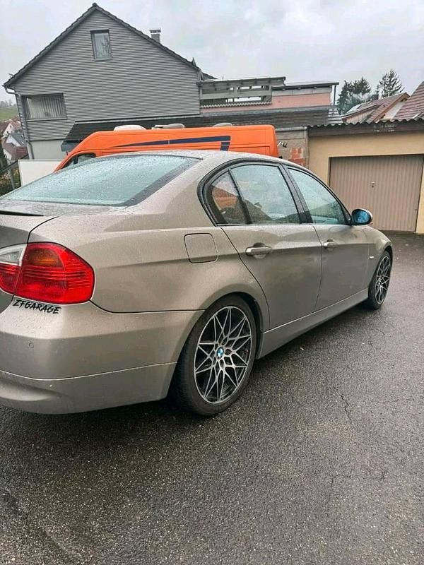 Usata BMW 320 170 CV (125 kW) 2008 Marrone Berlina