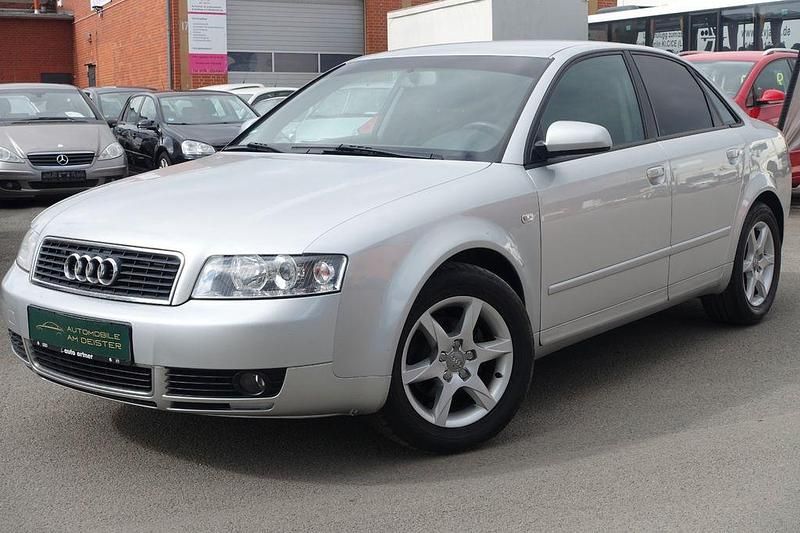 Gebraucht Audi A4 Ambiente 101 PS (74 kW) 2004 Silber Limousine