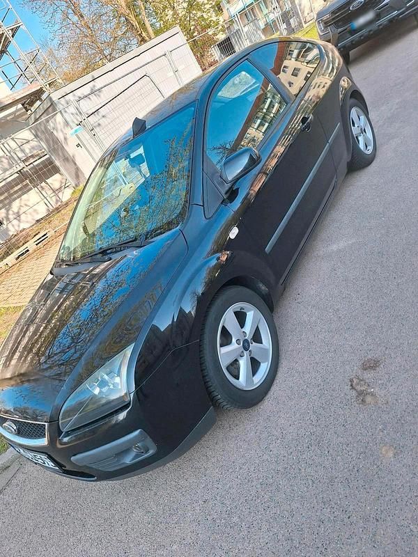 Usata Ford Focus 101 CV (74 kW) 2005 Nero