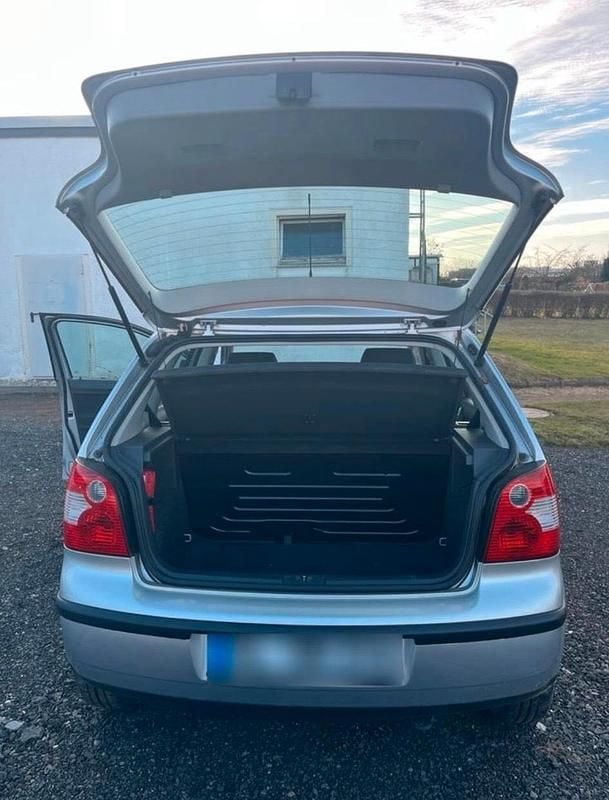 Gebraucht VW Polo 75 PS (55 kW) 2003 Silber Kleinwagen