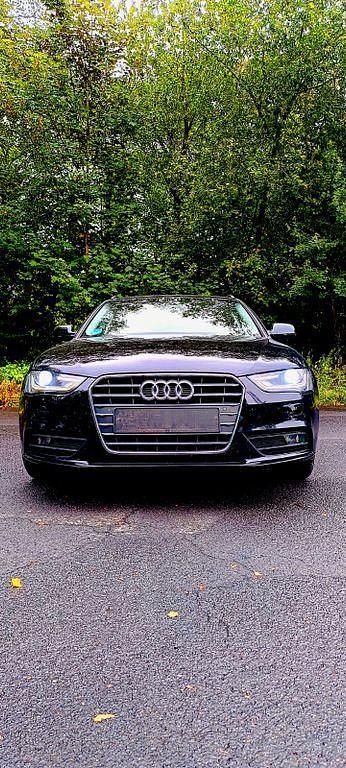 Schwarz Gebraucht 2014 Audi A4 Ambiente Kombi | 11.500 € (Fairer Preis) - Bild 1/4