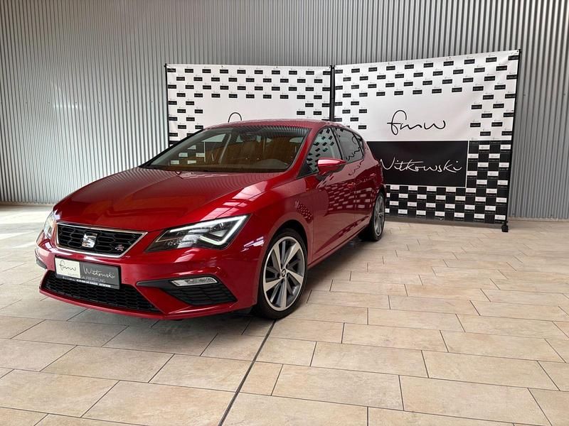 Rot Gebraucht 2018 Seat Leon FR Kleinwagen | 17.999 € (Fairer Preis) - Bild 1/4