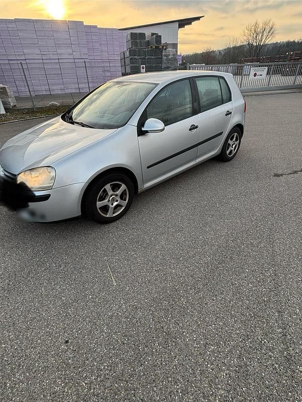 Gebraucht VW Golf V 74 PS (54 kW) 2005 Silber Kleinwagen