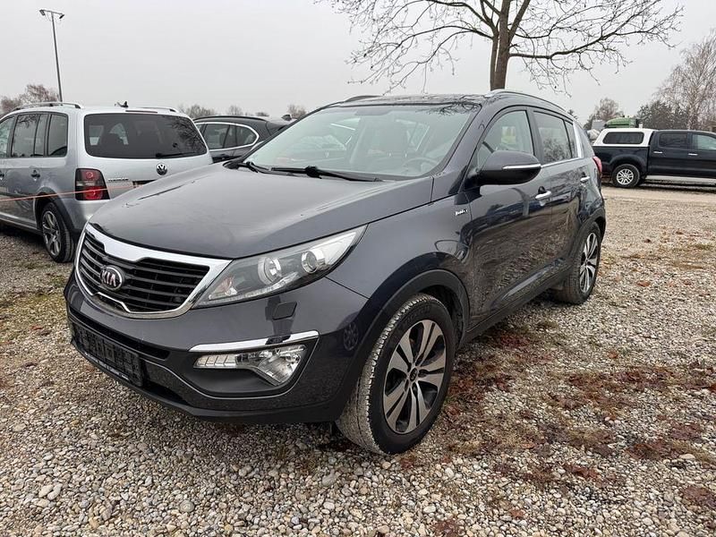 Grau Gebraucht 2014 Kia Sportage SUV | 8.790 € (Guter Preis) - Bild 1/4