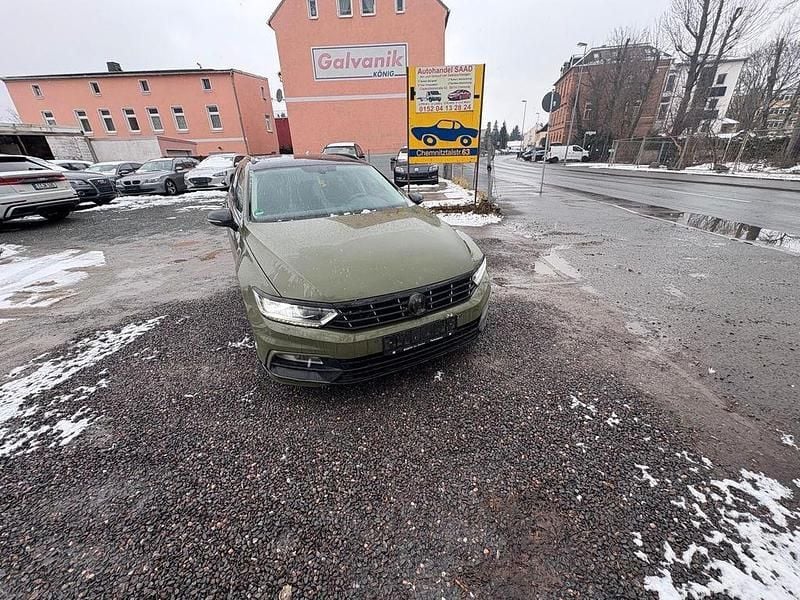 Gebraucht VW Passat Highline 190 PS (139 kW) 2016 Blau Kombi