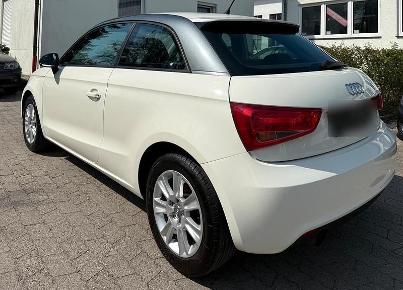 Second-hand Audi A1 86 CP (63 kW) 2010 Alb Hatchback
