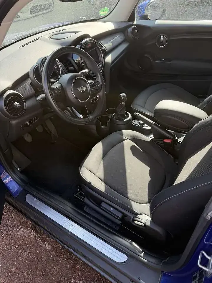 Gebraucht Mini Cooper 136 PS (100 kW) 2019 Blau Kleinwagen