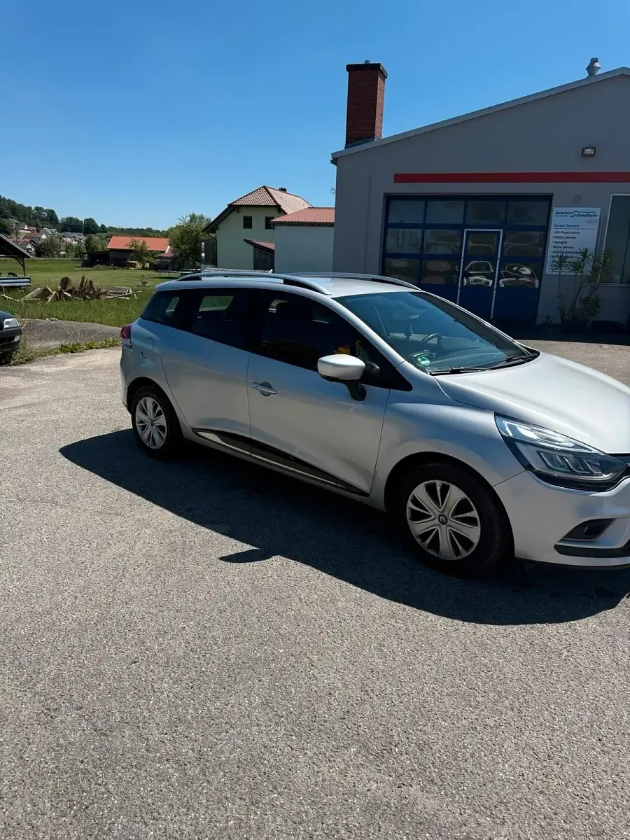 Gebraucht Renault Clio 75 PS (55 kW) 2018 Silber Kombi