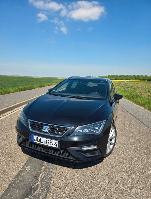 Schwarz Gebraucht 2017 Seat Leon ST FR Kombi | 15.900 € (Fairer Preis) - Bild 1/4