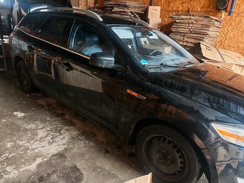 Gebraucht Ford Mondeo 140 PS (102 kW) 2007 Schwarz Kombi