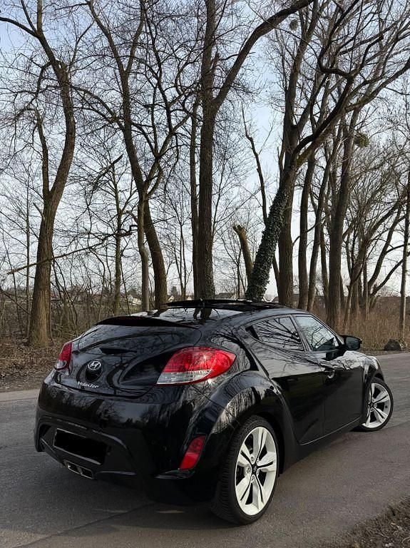 Gebraucht Hyundai Veloster Premium 140 PS (102 kW) 2011 Schwarz Kleinwagen