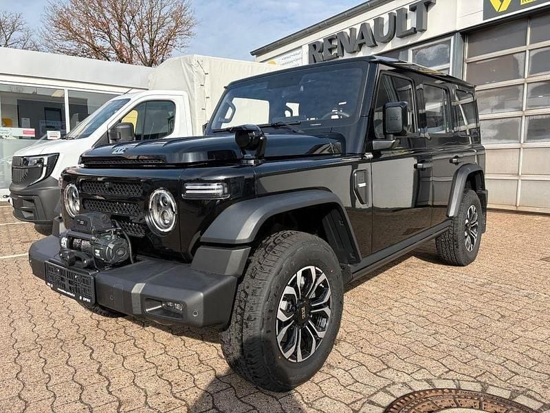 Neu BAW 212 166 PS (122 kW) 2025 Grau SUV