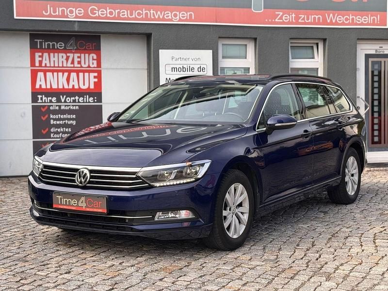 Gebraucht VW Passat 150 PS (110 kW) 2018 Blau Kombi