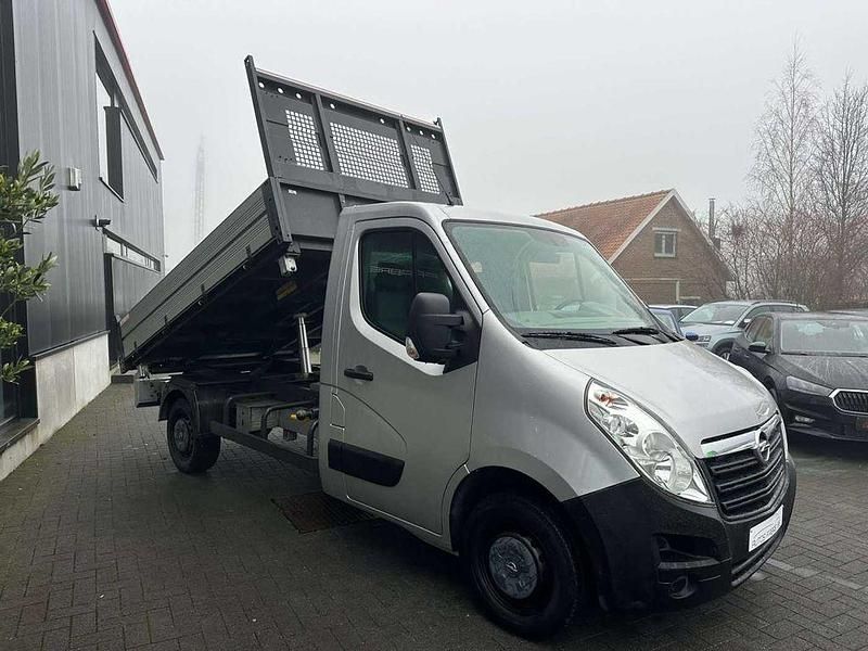 Gebraucht Opel Movano 136 PS (100 kW) 2015 Silber Van / Kleinbus