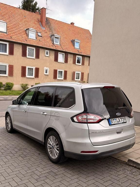 Gebraucht Ford Galaxy Titanium 179 PS (131 kW) 2018 Silber Van / Kleinbus