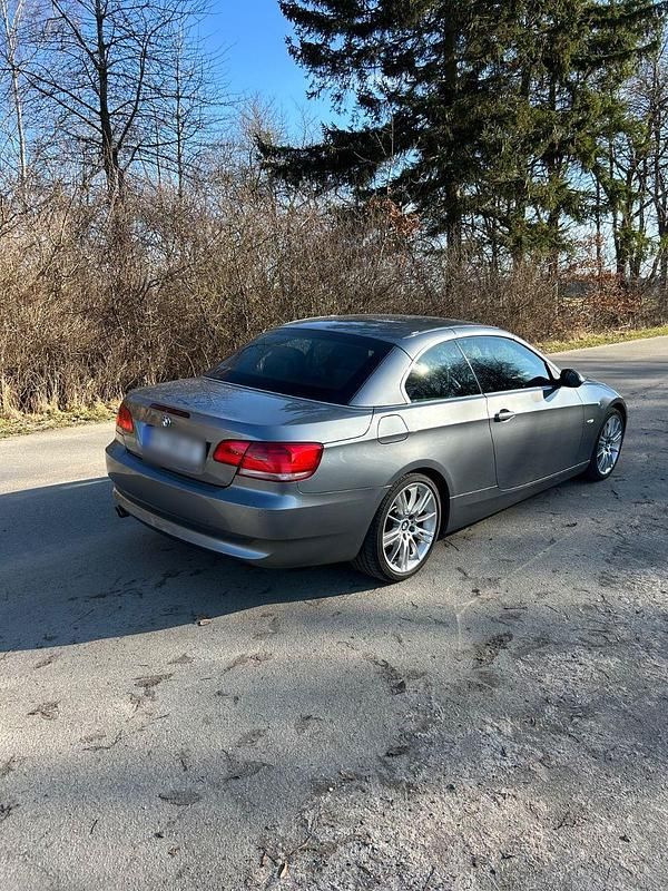 Gebraucht BMW 320 Cabriolet 170 PS (125 kW) 2008 Grau Cabrio