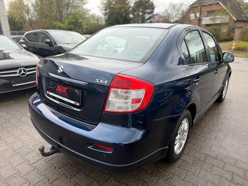 Gebraucht Suzuki SX4 107 PS (78 kW) 2009 Blau Limousine