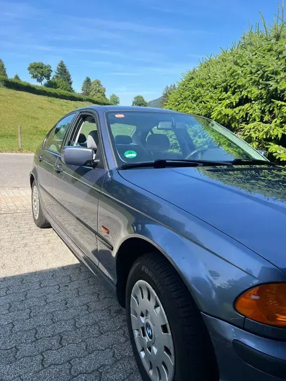 Gebraucht BMW 316 105 PS (77 kW) 1999 Blau Limousine