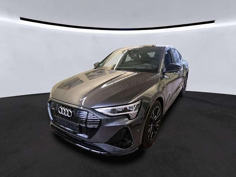 Daytonagrau perleffekt Gebraucht 2022 Audi e-tron Sportback S-Line SUV | 33.535 € (Superpreis) - Bild 1/1