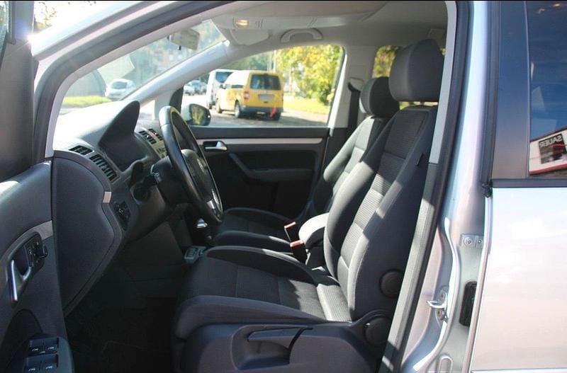 Gebraucht VW Touran Freestyle 140 PS (102 kW) 2010 Silber Van / Kleinbus