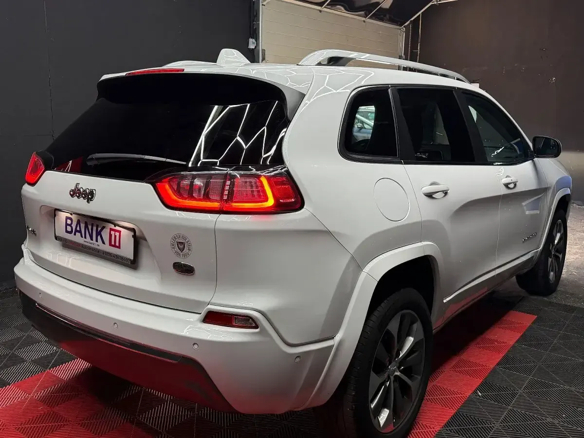 Gebraucht Jeep Cherokee Overland 194 PS (142 kW) 2019 Weiß SUV