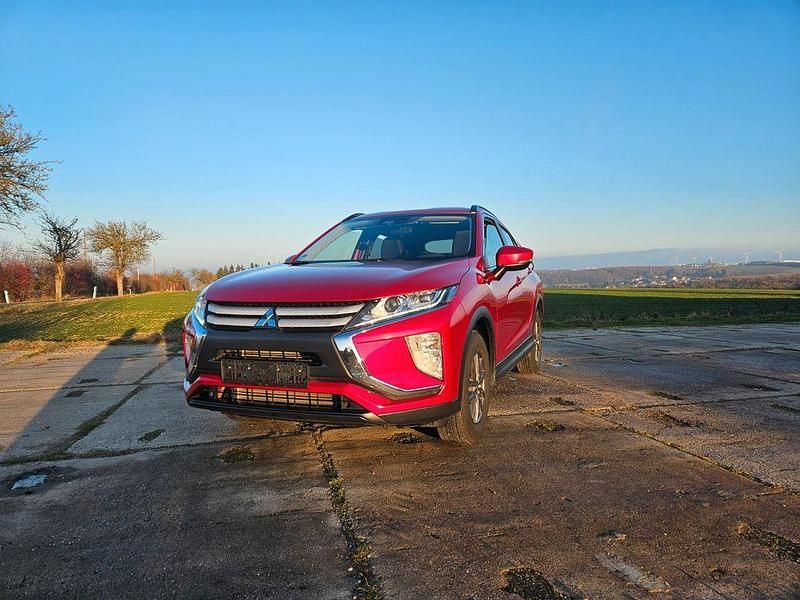 Gebraucht Mitsubishi Eclipse Cross 163 PS (119 kW) 2019 Rot SUV