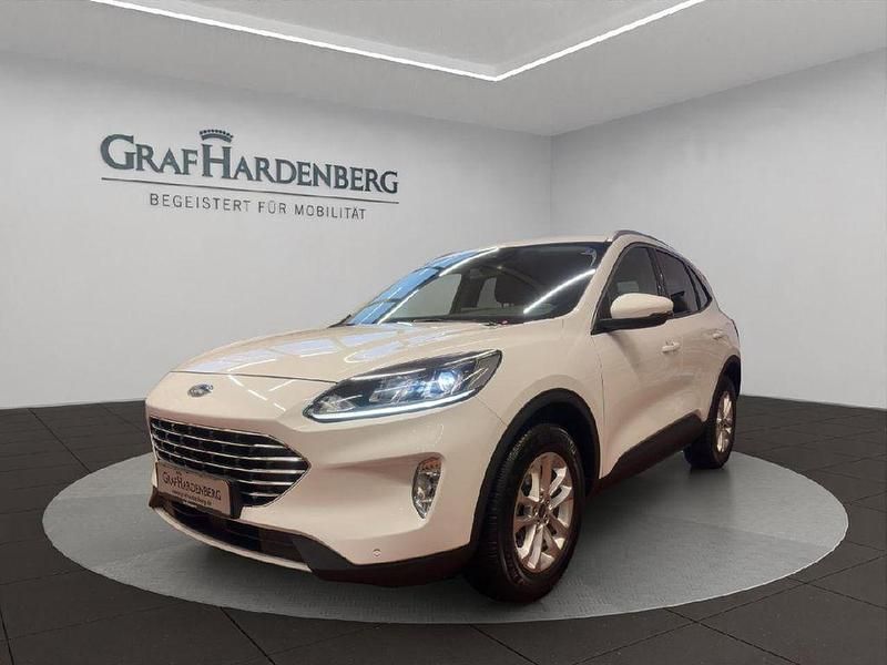 Weiß Gebraucht 2021 Ford Kuga Titanium SUV | 19.980 € (Superpreis) - Bild 1/4