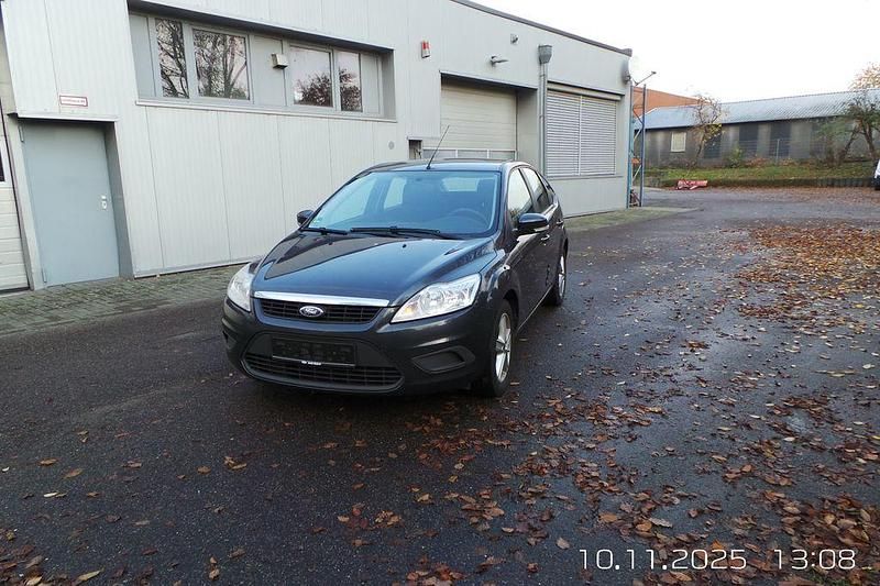 Grau Gebraucht 2008 Ford Focus Style Limousine | 1.650 € (Guter Preis) - Bild 1/4