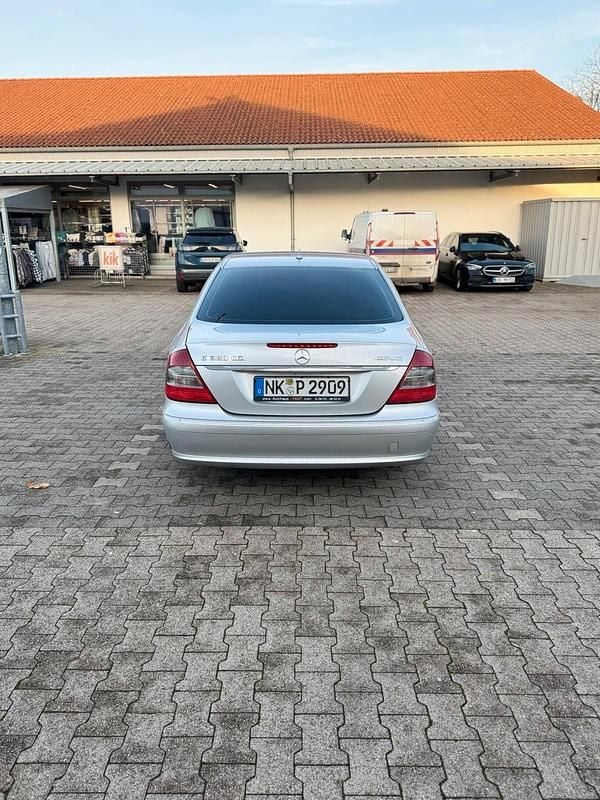 Gebraucht Mercedes E320 Avantgarde 224 PS (164 kW) 2006 Grau Limousine