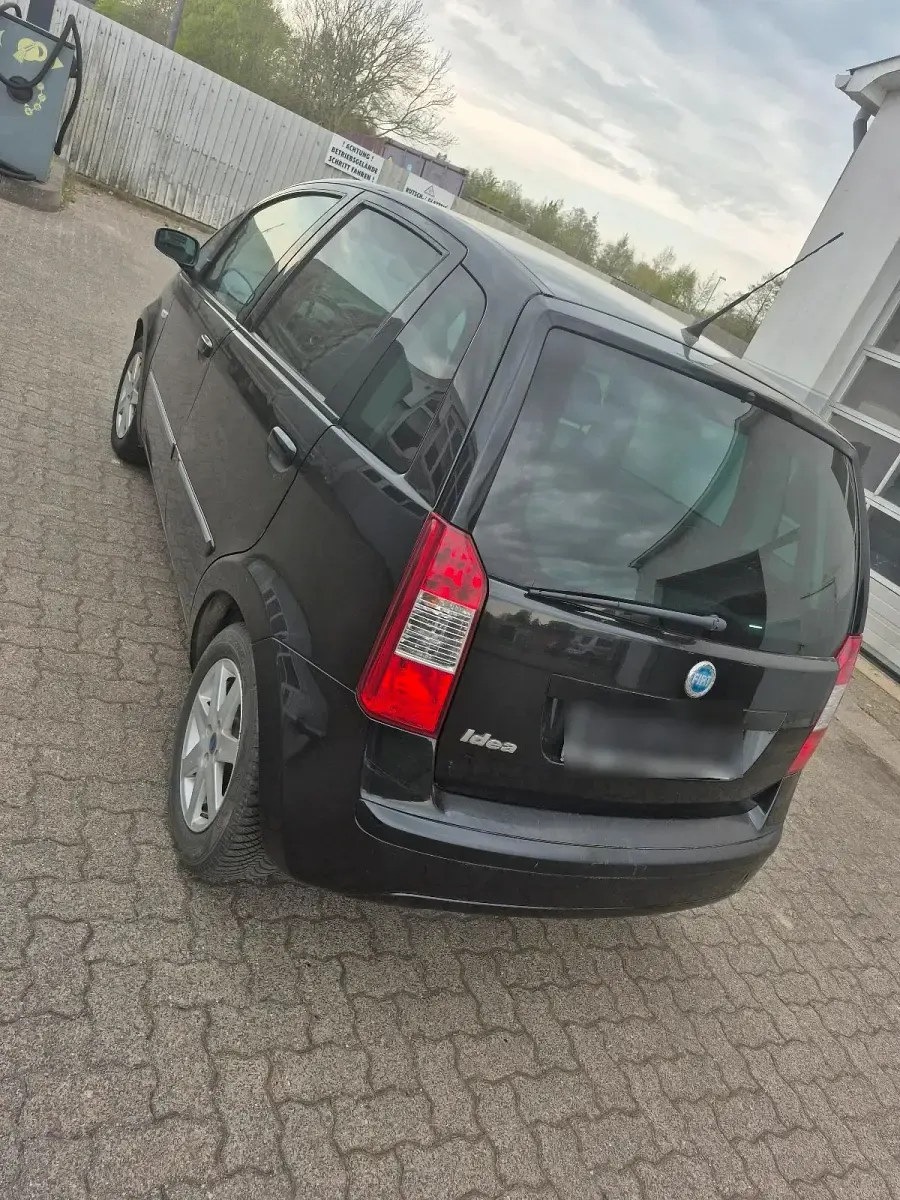Gebraucht Fiat Idea 95 PS (69 kW) 2008 Schwarz Van / Kleinbus