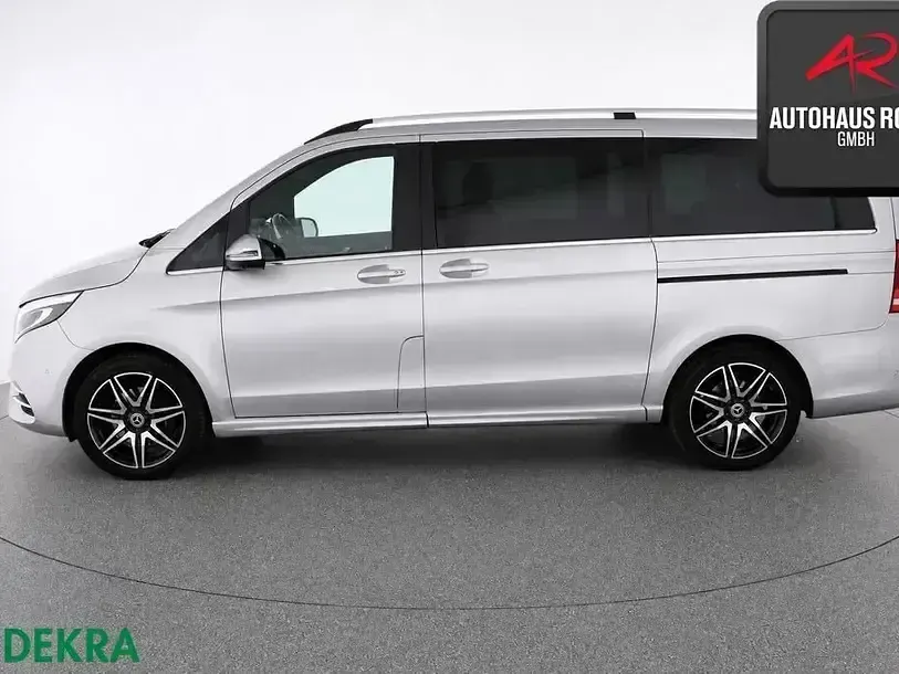 Gebraucht Mercedes V300 AMG 239 PS (175 kW) 2020 Silber Van / Kleinbus