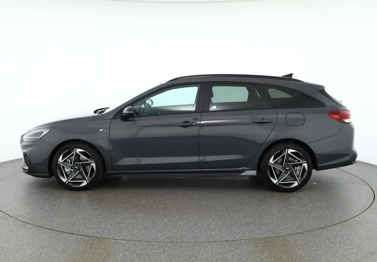 Neu Hyundai i30 N Line 150 PS (110 kW) 2026 Grau Kombi