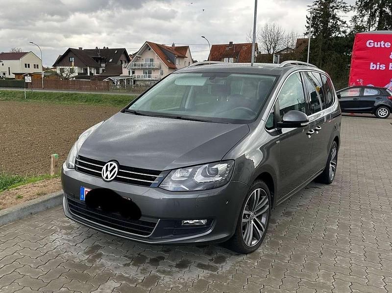 Grau Gebraucht 2014 VW Sharan Life Van / Kleinbus | 17.200 € (Fairer Preis) - Bild 1/4