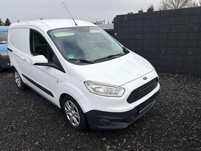 Gebraucht Ford Transit Trend 75 PS (55 kW) 2017 Frostweiß Van / Kleinbus