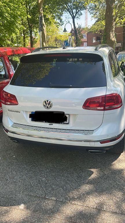 Gebraucht VW Touareg R-line 262 PS (192 kW) 2016 Weiß SUV