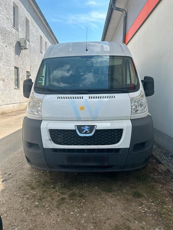 Gebraucht Peugeot Boxer 131 PS (96 kW) 2013 Weiß Van