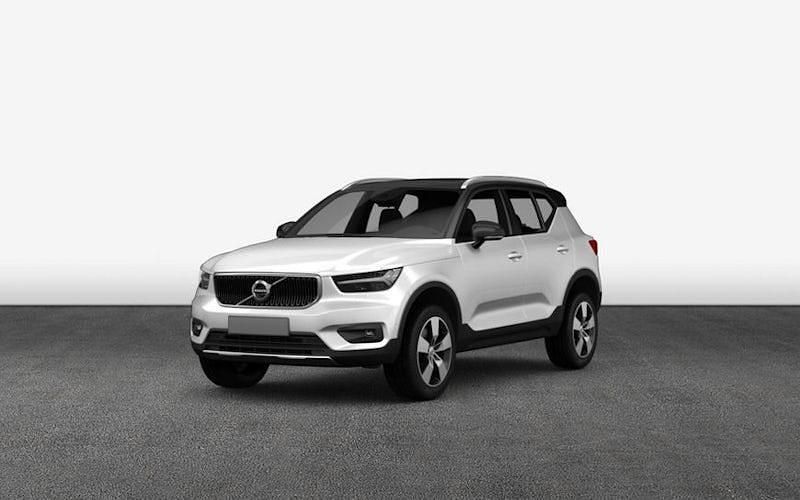 Neu Volvo XC40 Plus 163 PS (119 kW) 2026 Weiß SUV