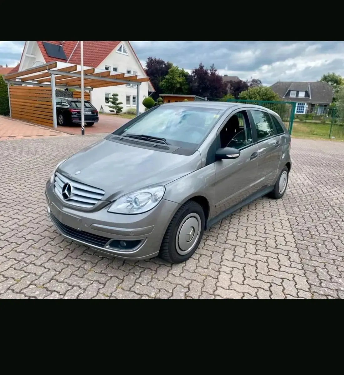 Gebraucht Mercedes B150 95 PS (69 kW) 2007 Silber Van / Kleinbus