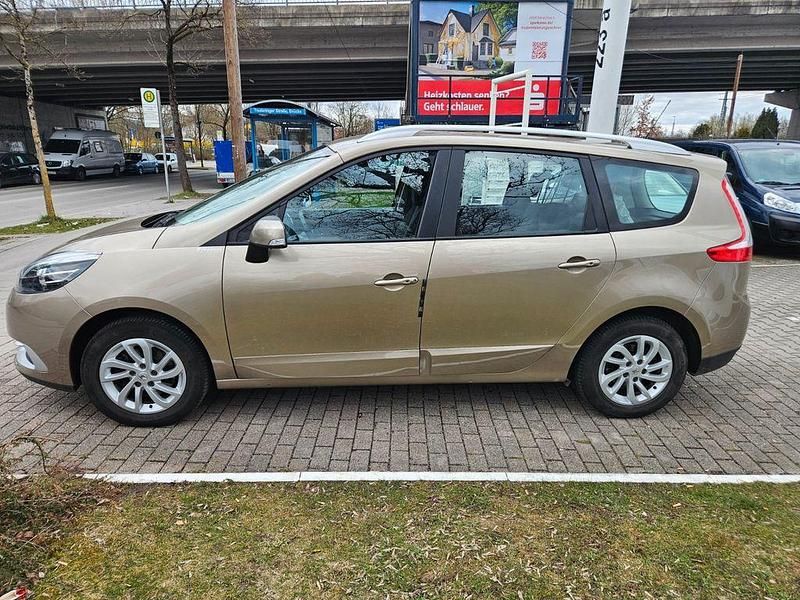 Gebraucht Renault Scénic III Initiale Paris 132 PS (97 kW) 2013 Braun Van / Kleinbus