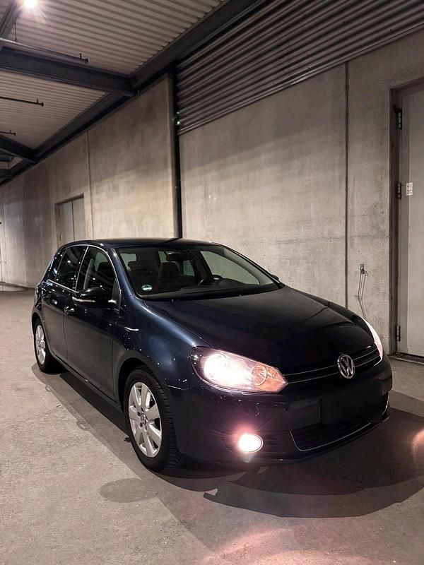 Gebraucht VW Golf VII 86 PS (63 kW) 2012 Blau Limousine