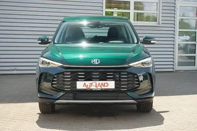 Neu MG ZS 197 PS (144 kW) 2026 Emeraldgrünmet. SUV