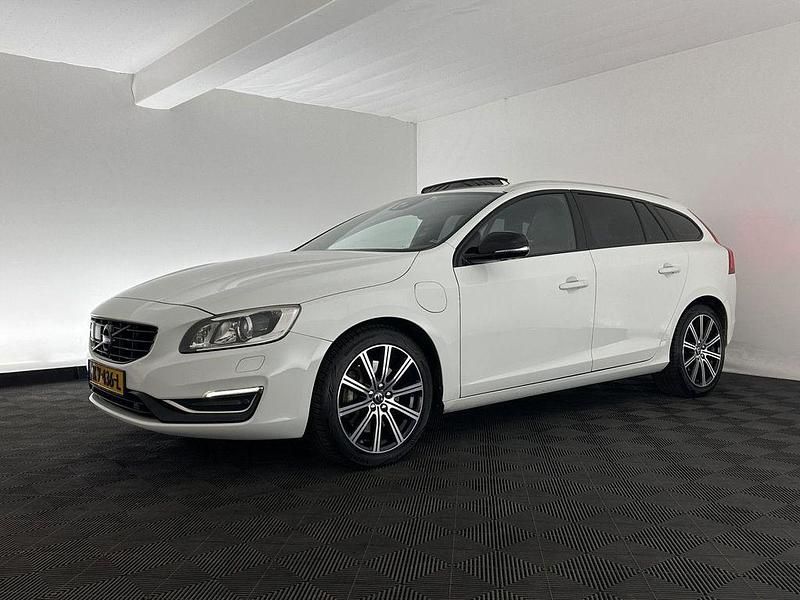 Gebraucht Volvo V60 Summum 288 PS (211 kW) 2016 Weiß Kombi